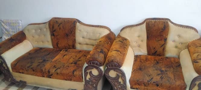 Sofa Sets / 7 Seater Sofa Set (3-2-1) for sale