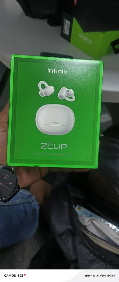 infinix z clip airbuds