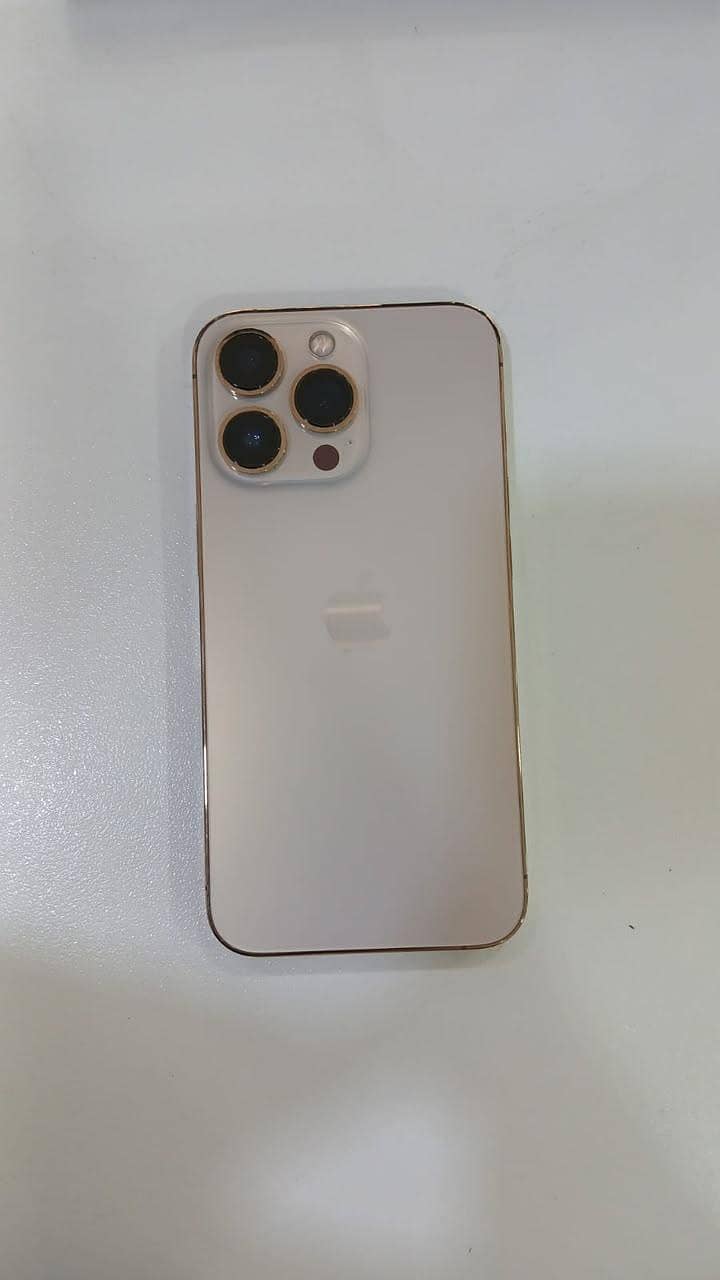 Apple iPhone 13 Pro 8