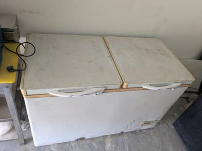 Freezer double door