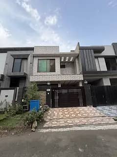 Male Roommates Wanted (Working Professionals) - 5 Marla Ground Floor