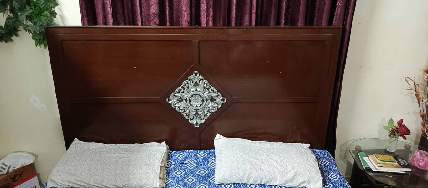 king Bed With dressing table 1
