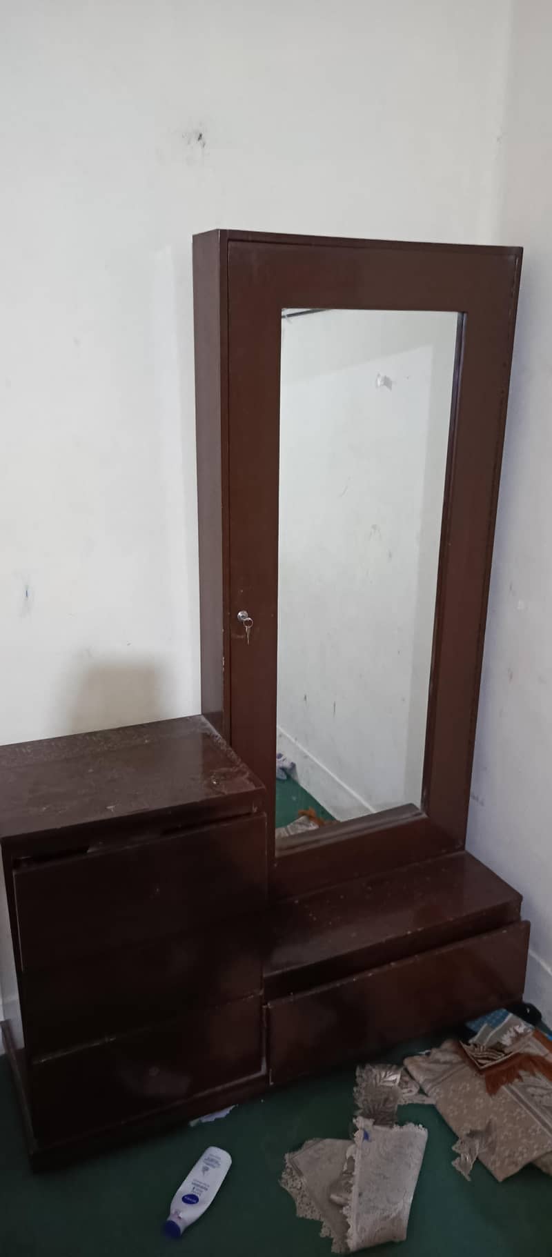 king Bed With dressing table 6