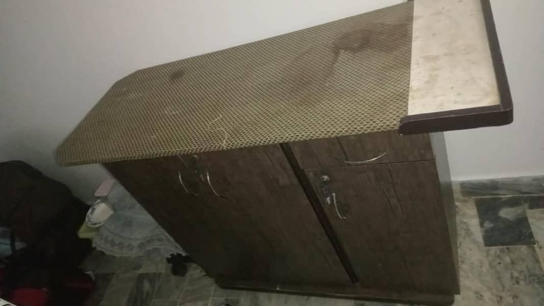 Iron Table stand 1