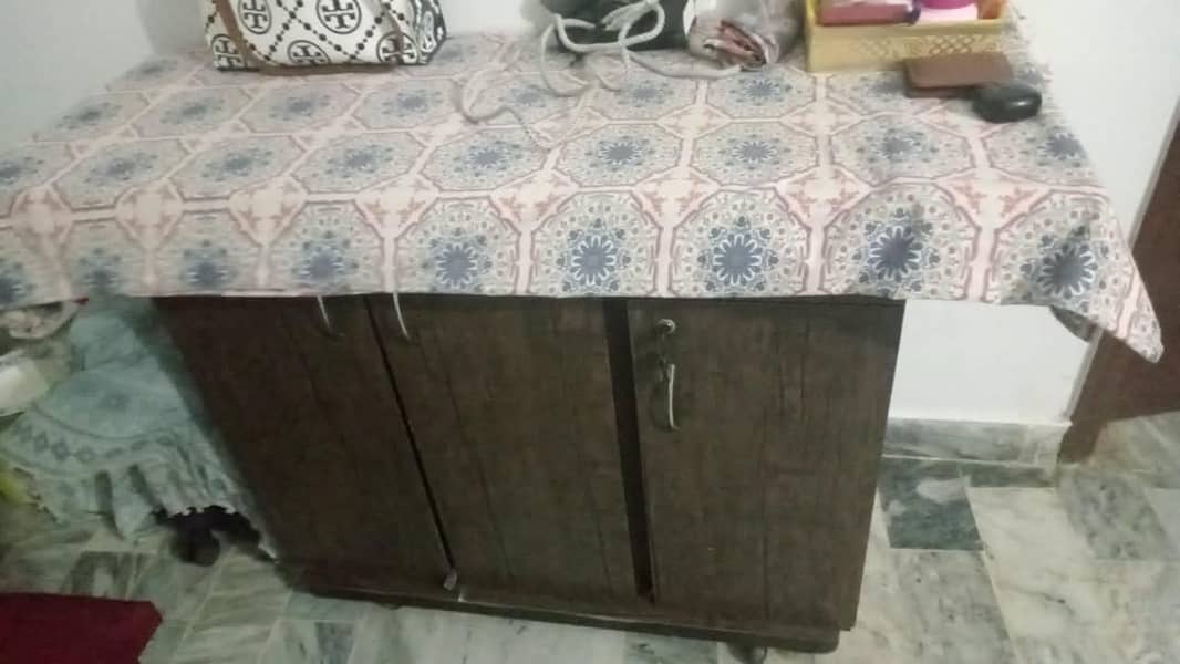 Iron Table stand 2