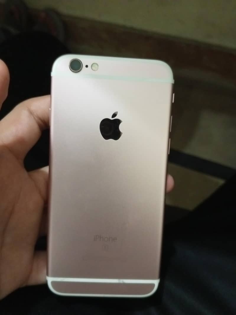 Apple iPhone 6S 1
