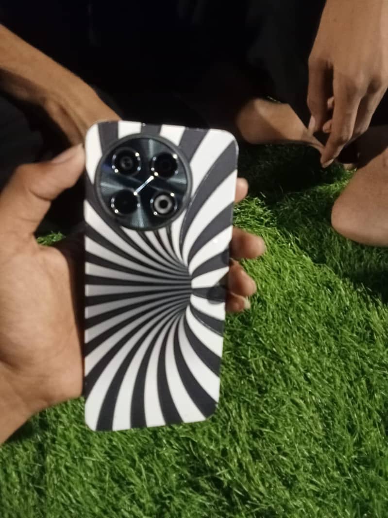 Tecno 0
