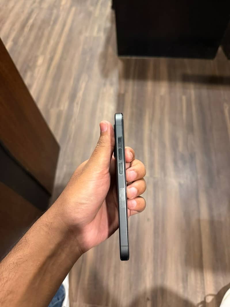 Apple iPhone 15 Pro 5