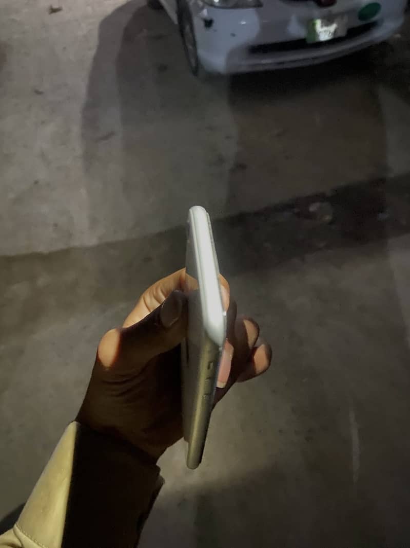 Apple iPhone SE 5