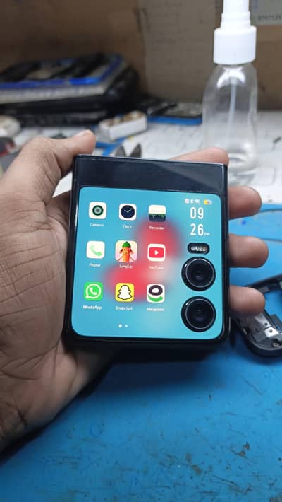 Infinix Zero Flip