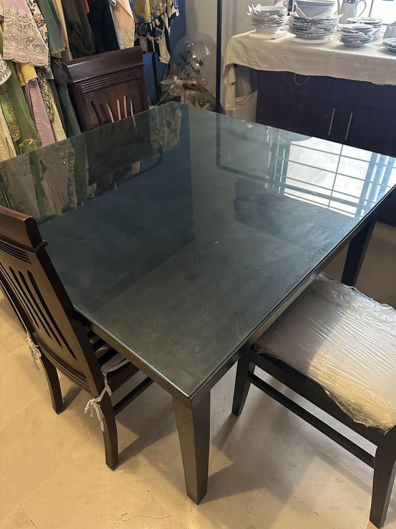 Dining table 3