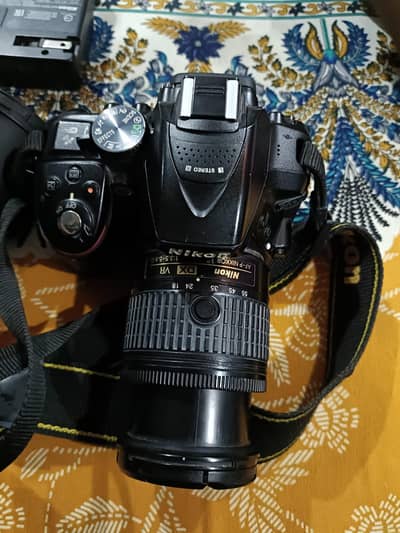 nikon D5300 candtion 10/9 price 60000