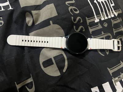 Samsung watch 4 brand new just 1day used without box