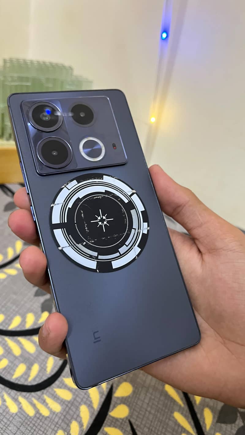 Infinix Note 40 0