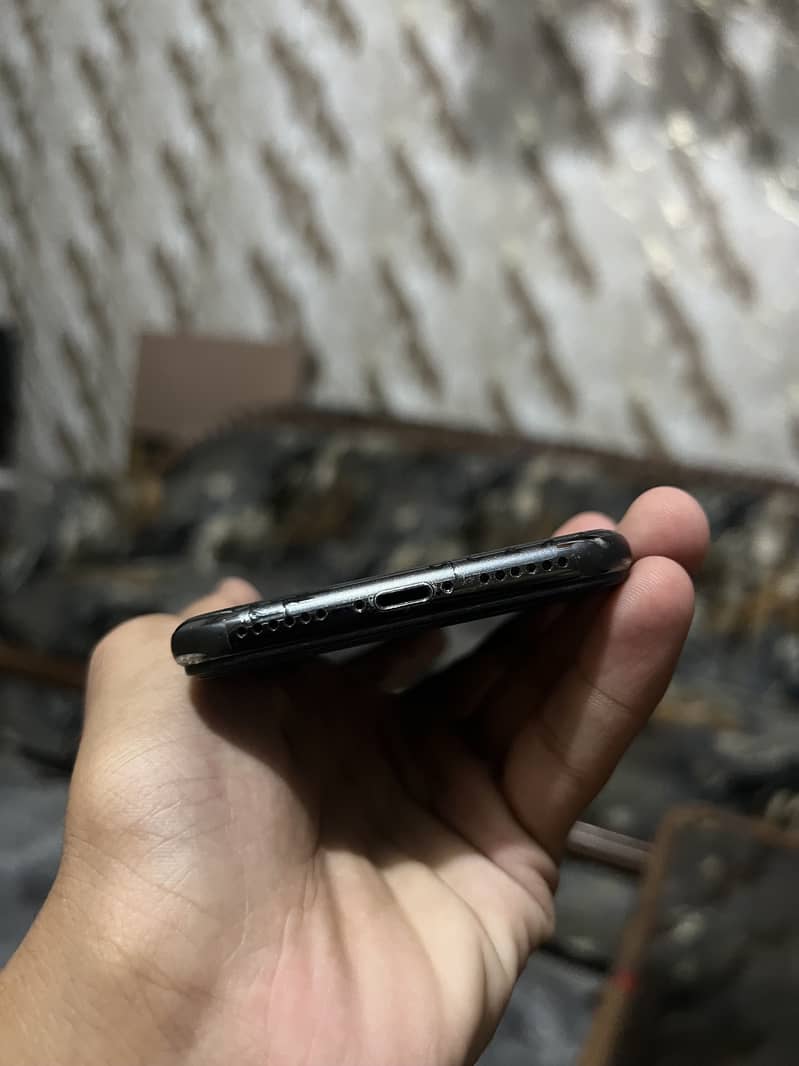 Apple iPhone X 2