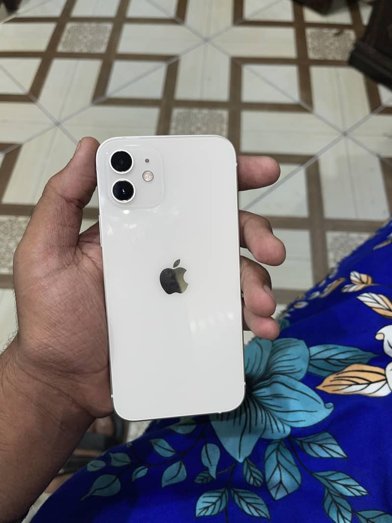 Apple iPhone 12 5