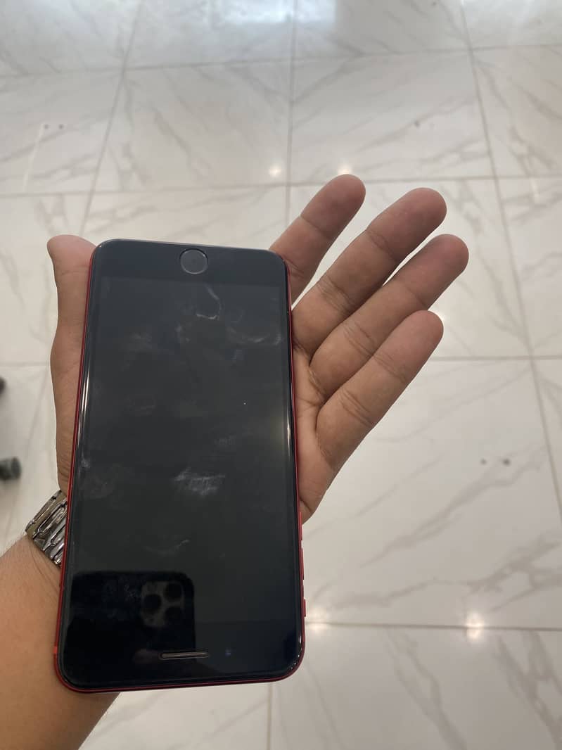 Apple iPhone 8 Plus 2