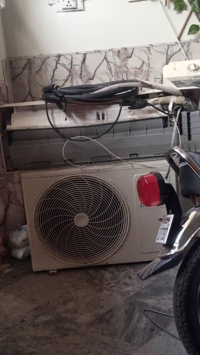 Dawlance 1.5 ton ac