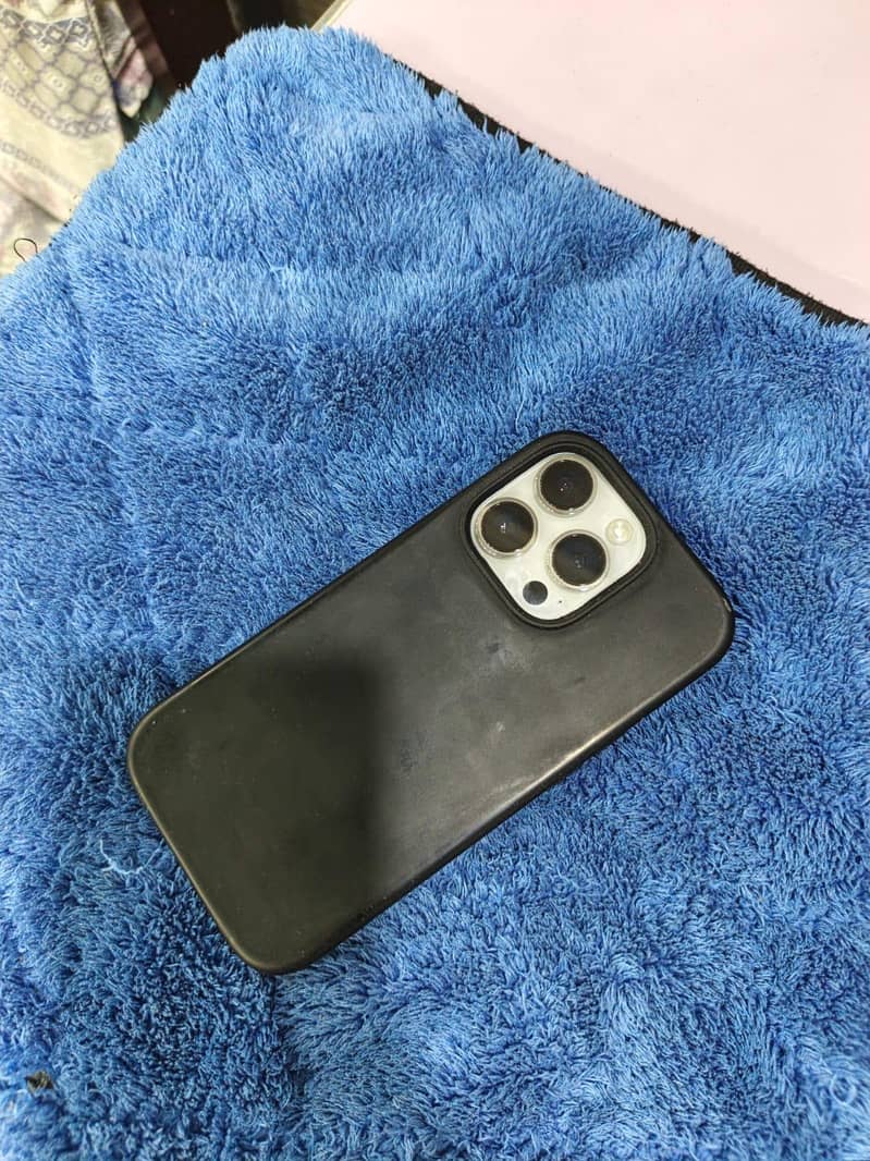 Apple iPhone 14 Pro 1