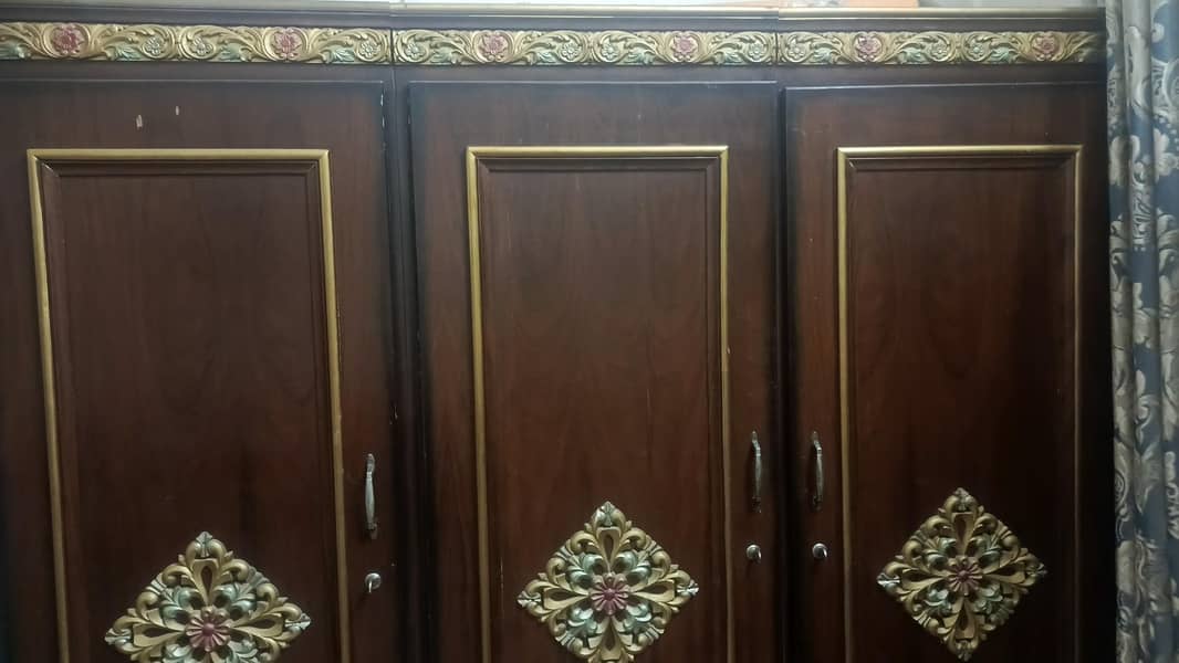 wardrobe 1