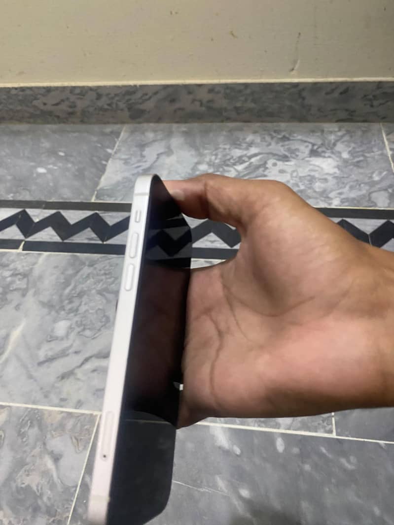 Apple iPhone 12 1