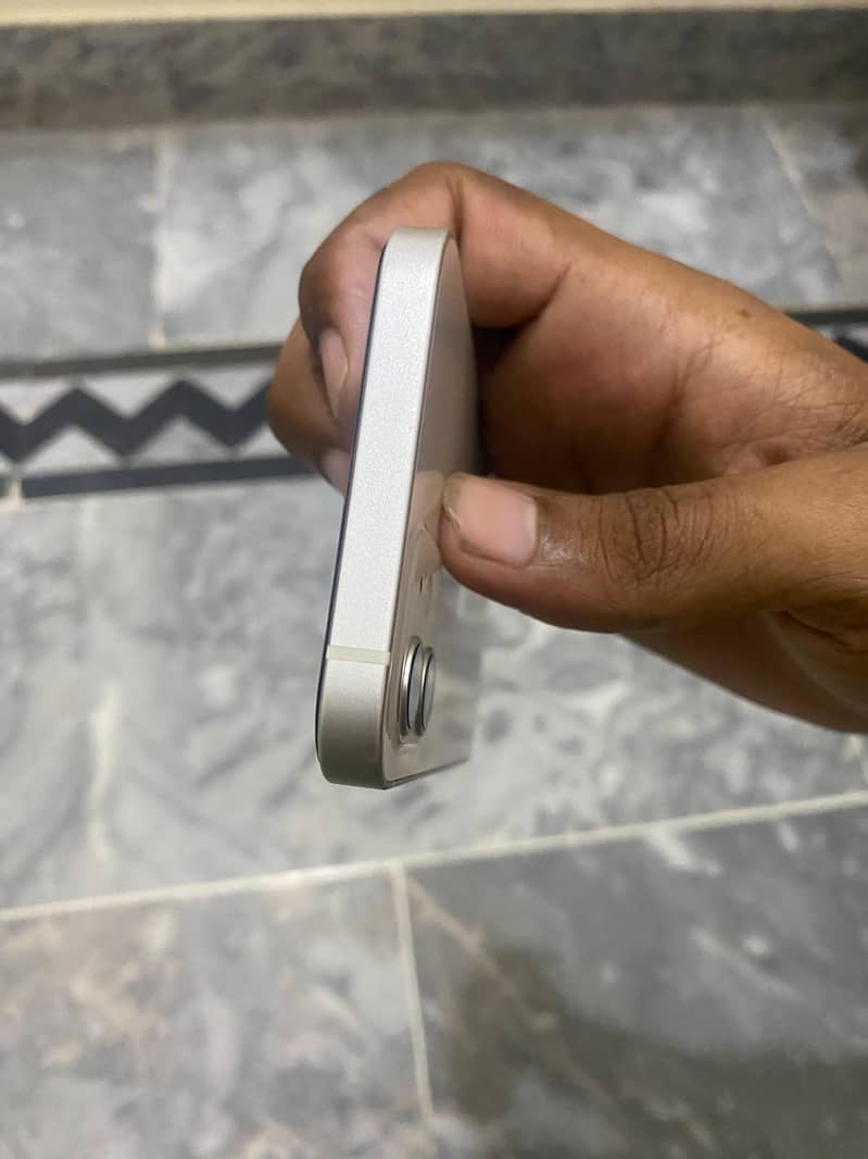 Apple iPhone 12 5