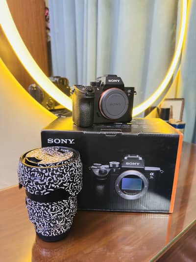 Sony A7riii Full frame with Sigma 35mm DG DN lens Mint condition