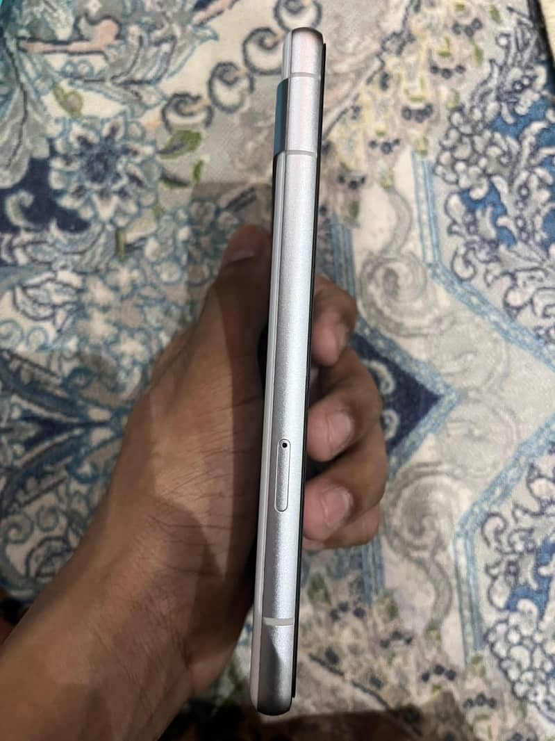 Google Pixel 7a 3