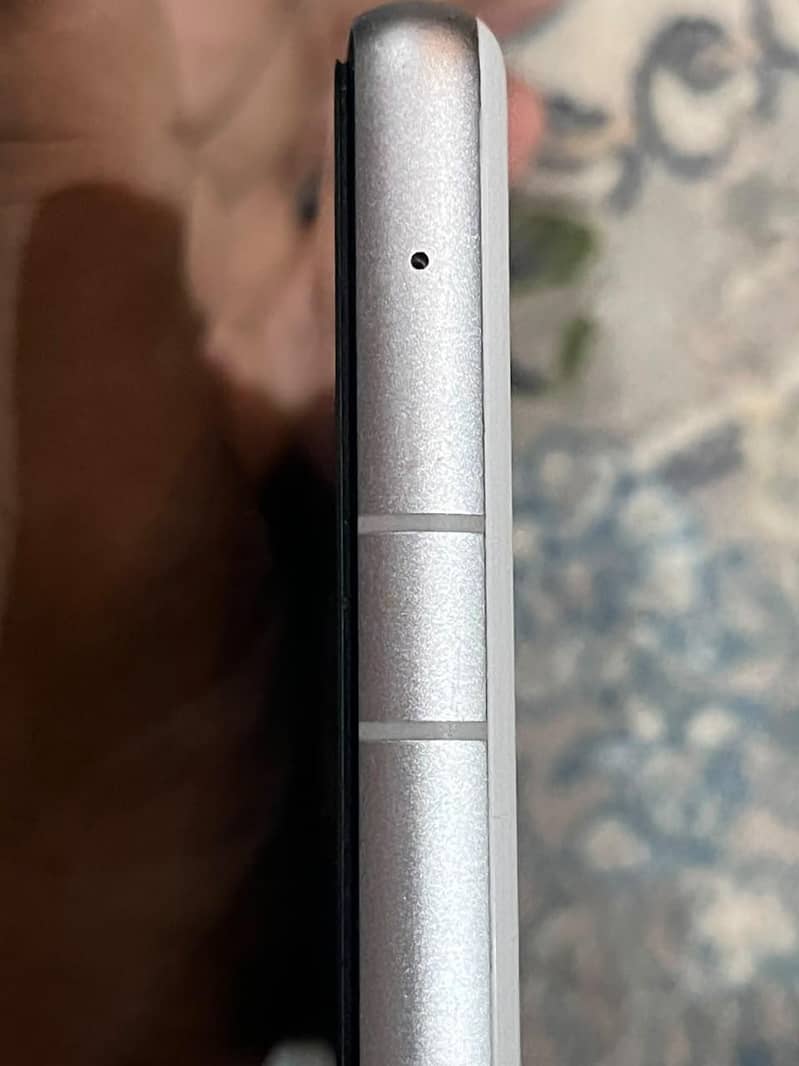 Google Pixel 7a 4