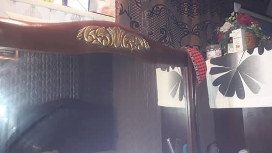 urgent Dressing table for sale