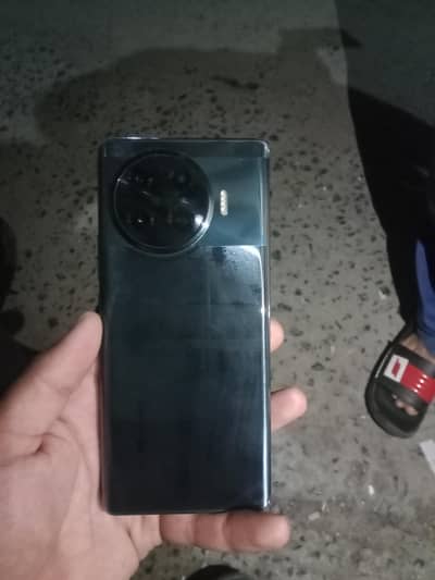 Tecno Spark 20 plus blue calour