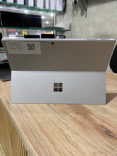 Microsoft surface pro 7+