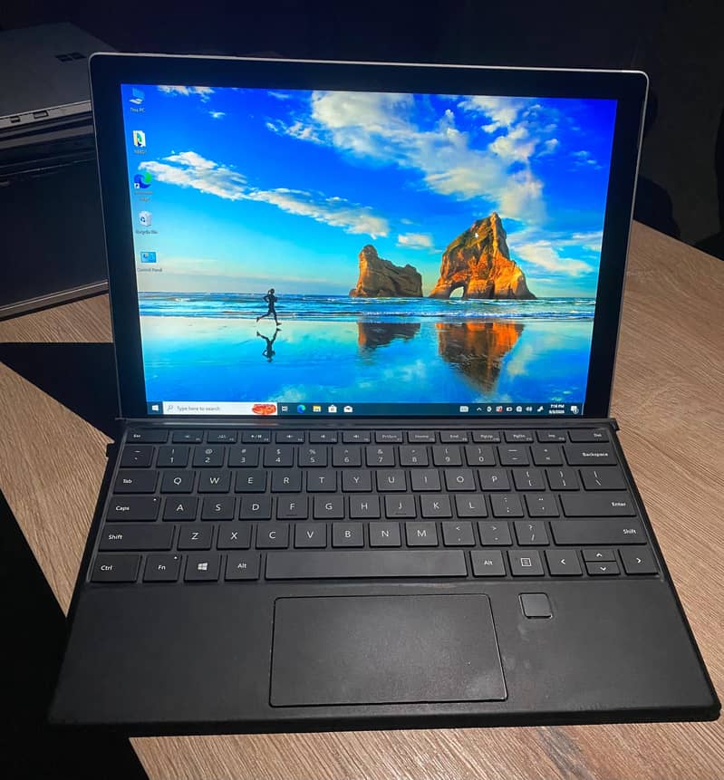 Microsoft surface pro 7+ 2