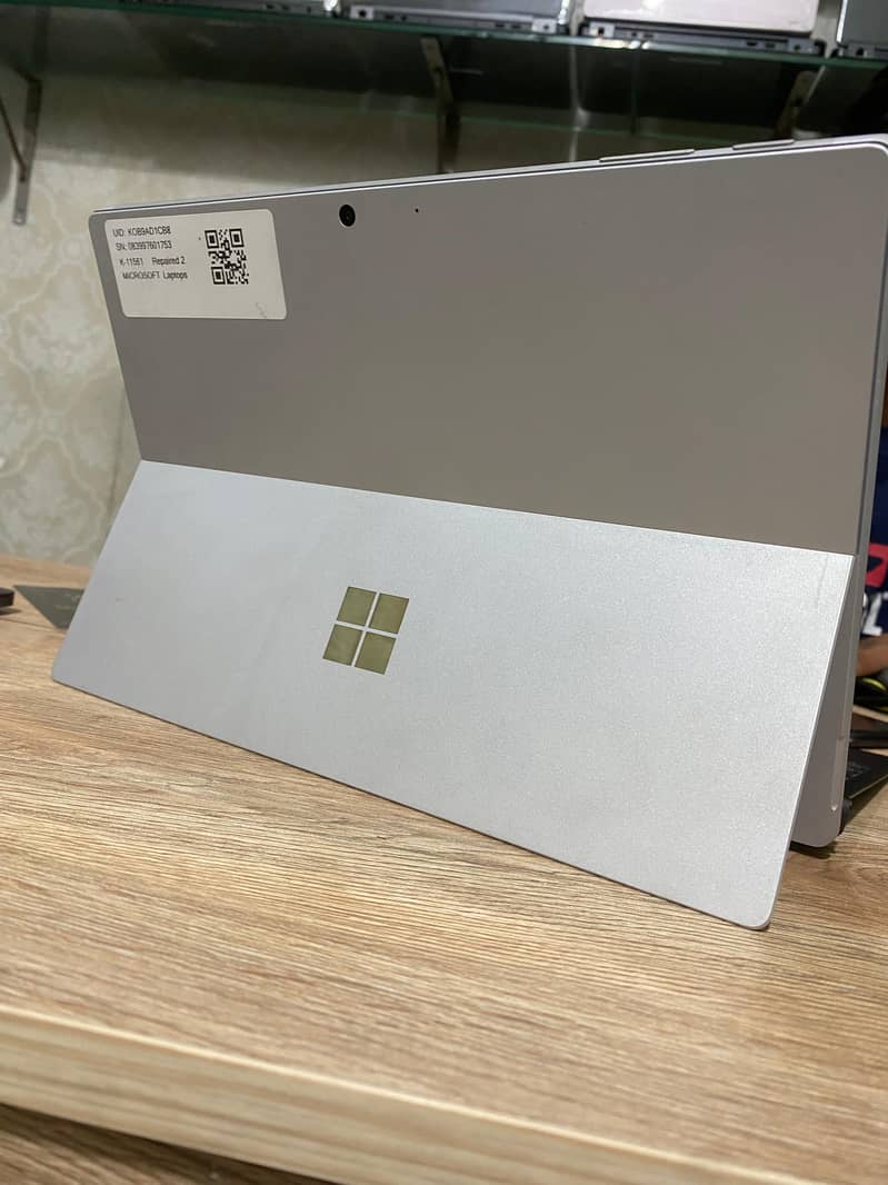 Microsoft surface pro 7+ 3