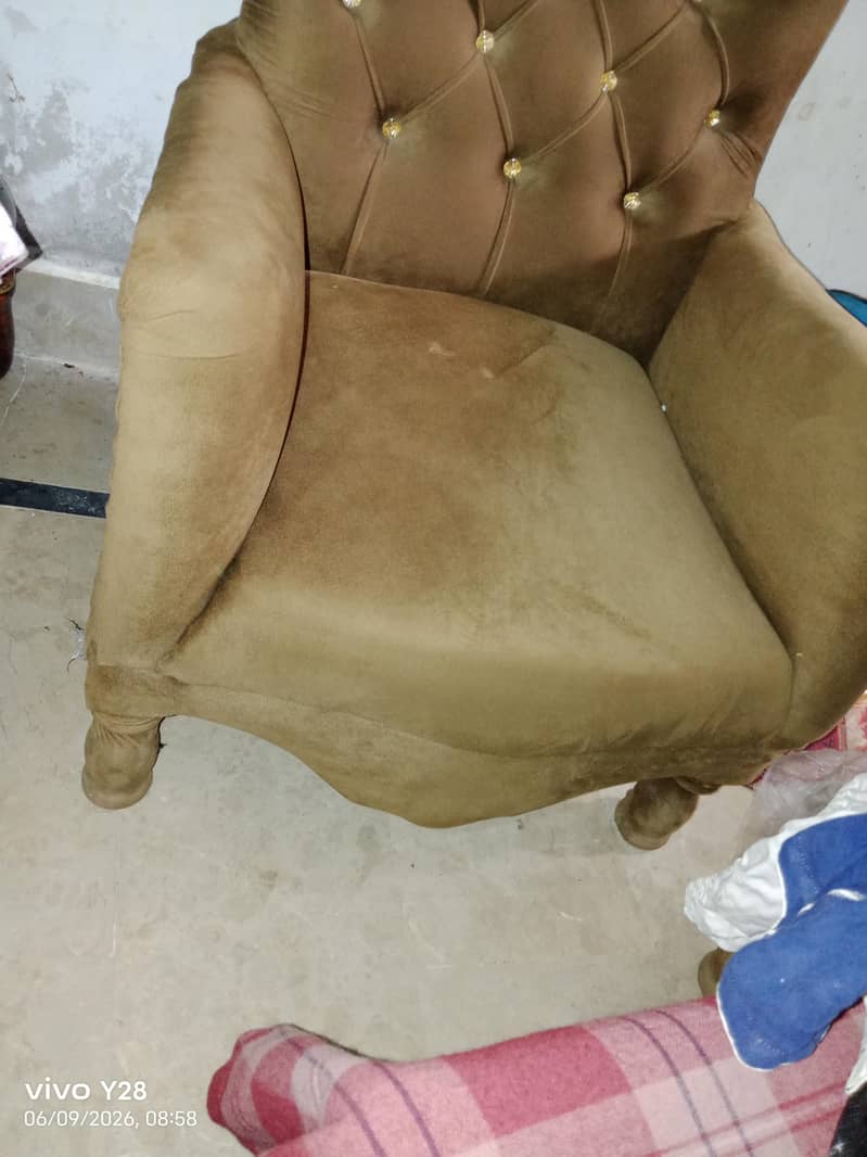 2 one seater sofas valvat colours 3