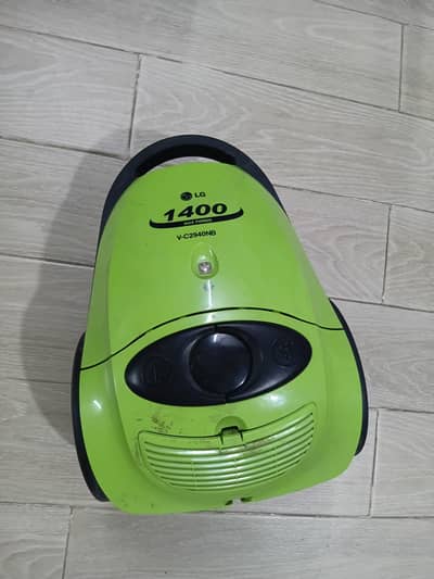 Lg vaccum cleaner in excellent condition
