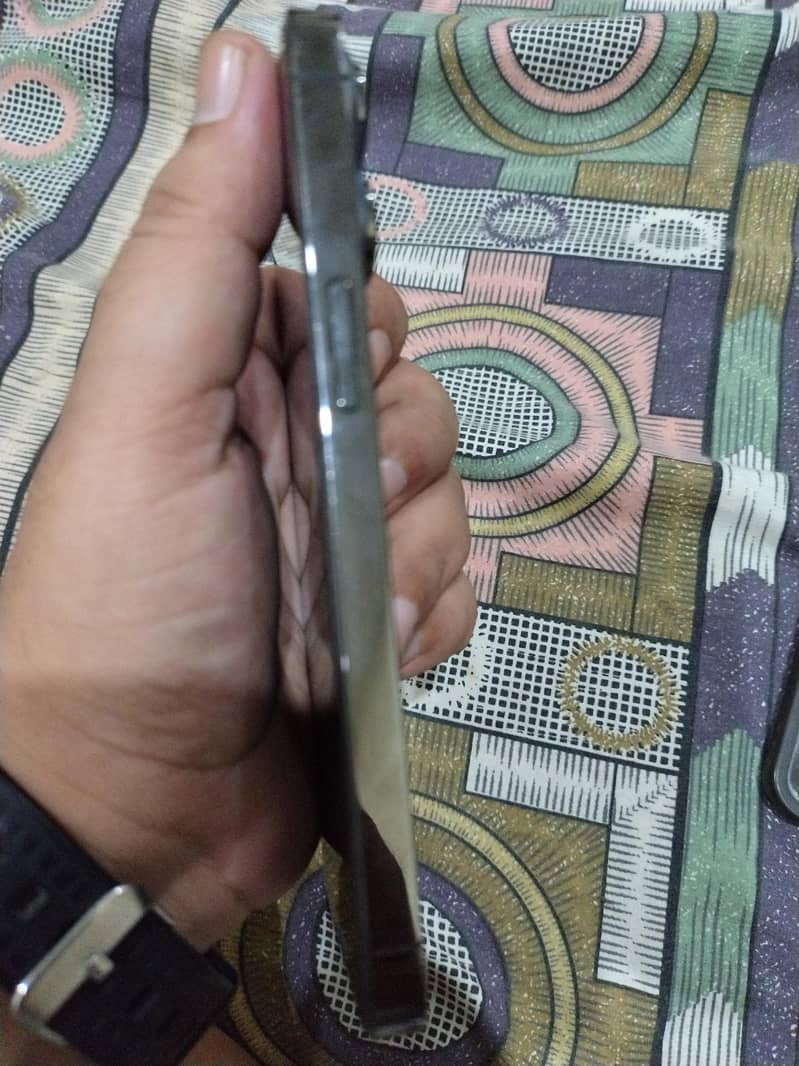 Iphone 13 pro PTA 3