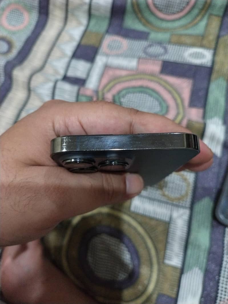 Iphone 13 pro PTA 4