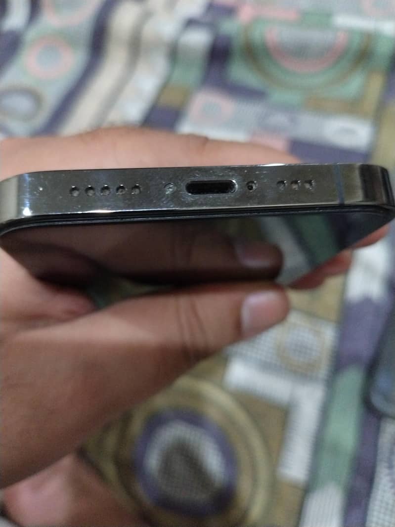 Iphone 13 pro PTA 5
