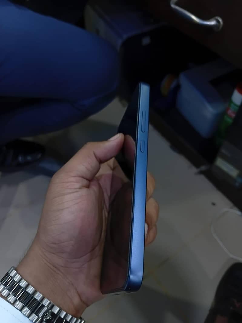 OPPO A6s 6