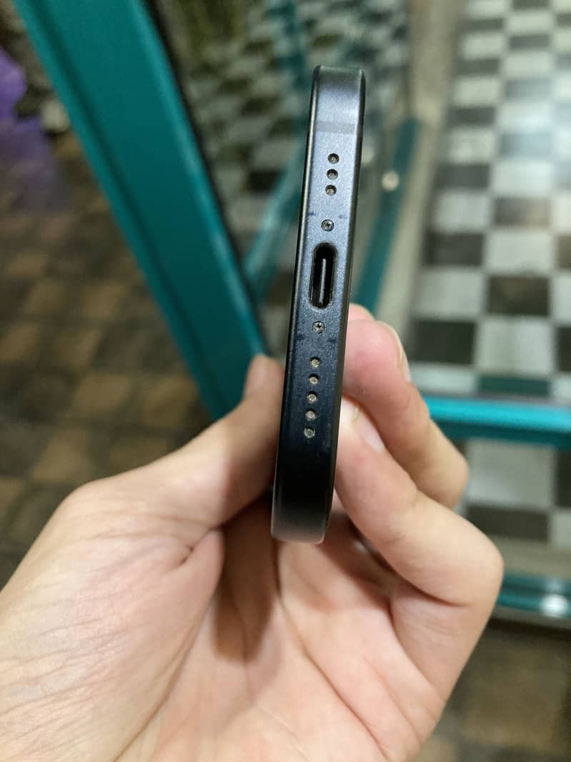 Iphone 15 2
