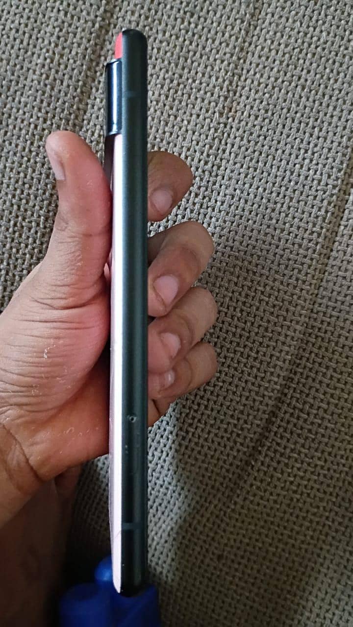Google Pixel 6 4