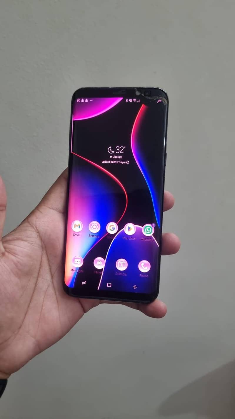 Samsung Mobile S8 Plus 1