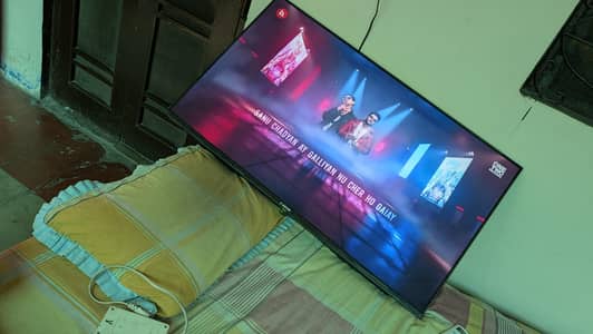 izone 48inchs led