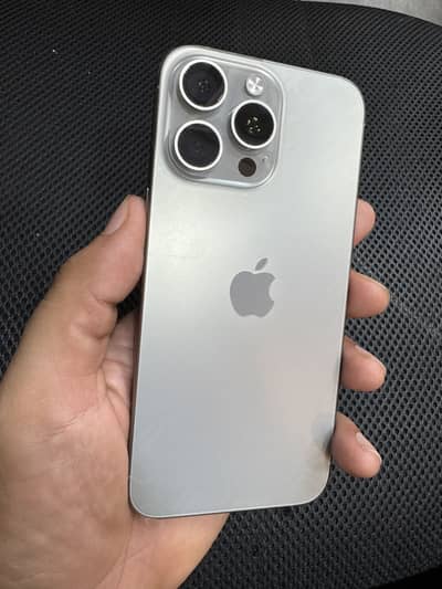 Apple iPhone 15 Pro Max