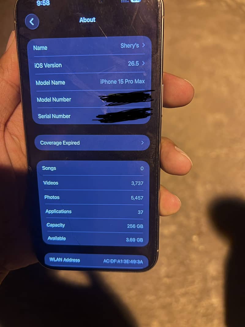 Apple iPhone 15 Pro Max 9