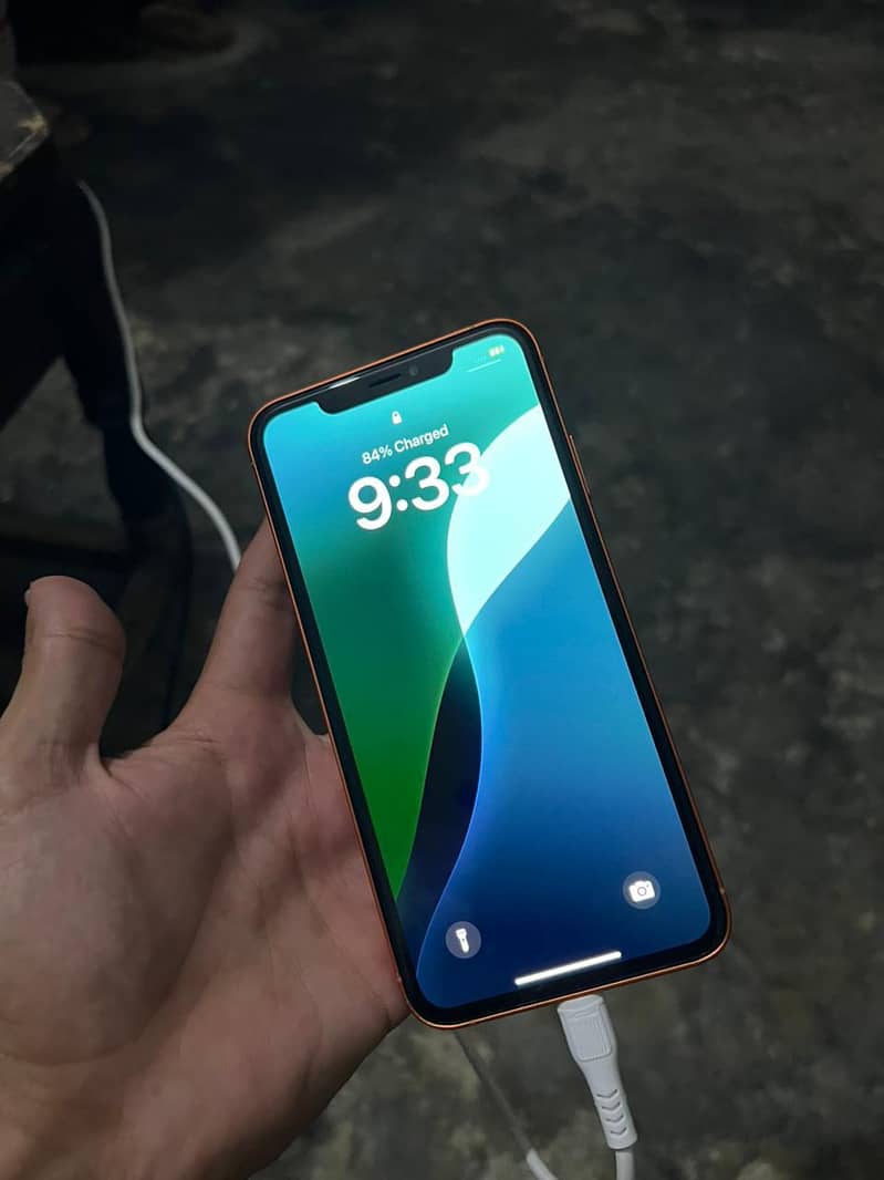Apple iPhone XS Max 4