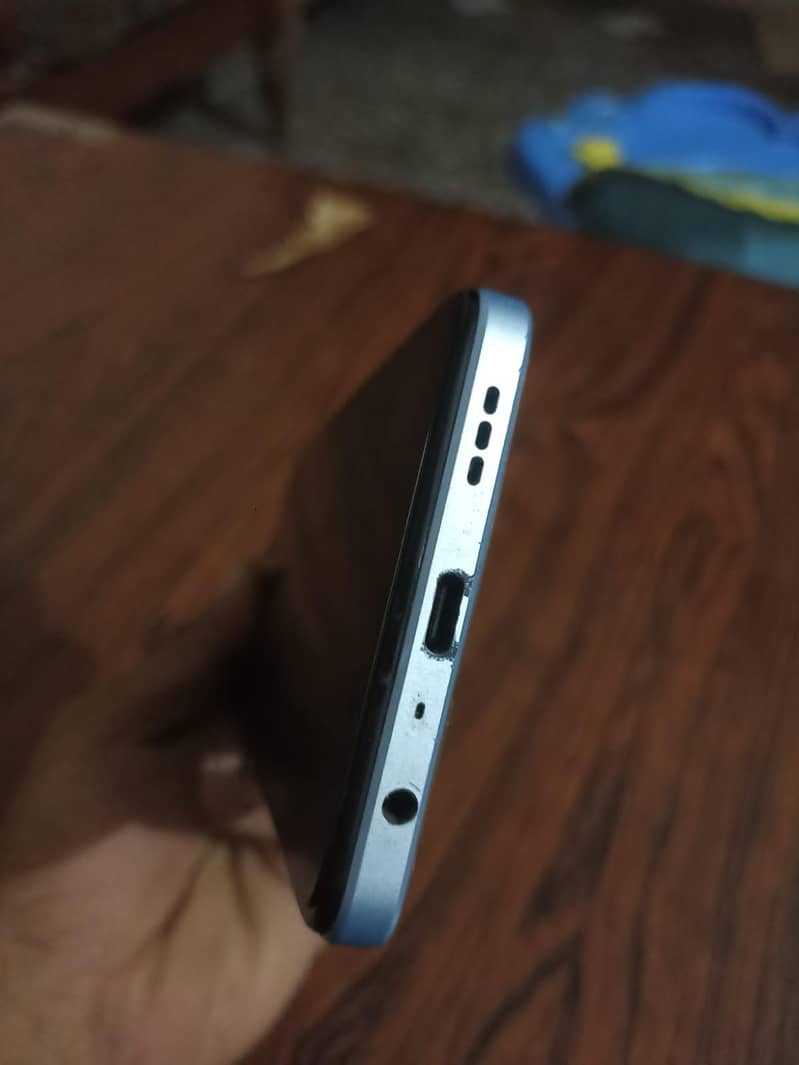 OPPO A60 5