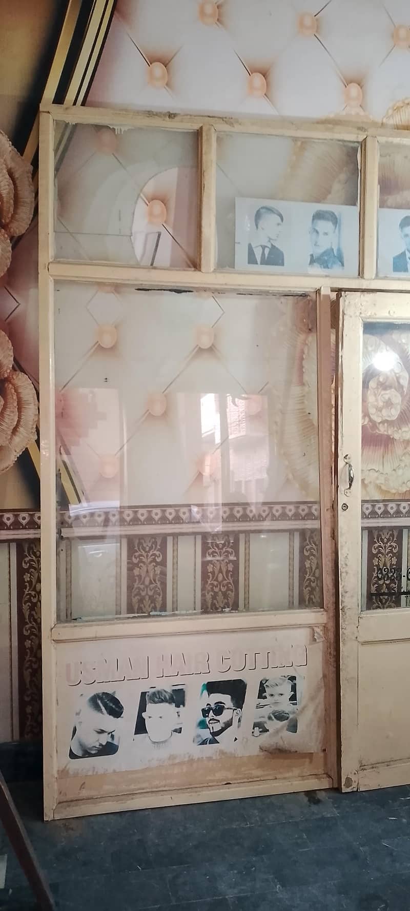 salon door 1