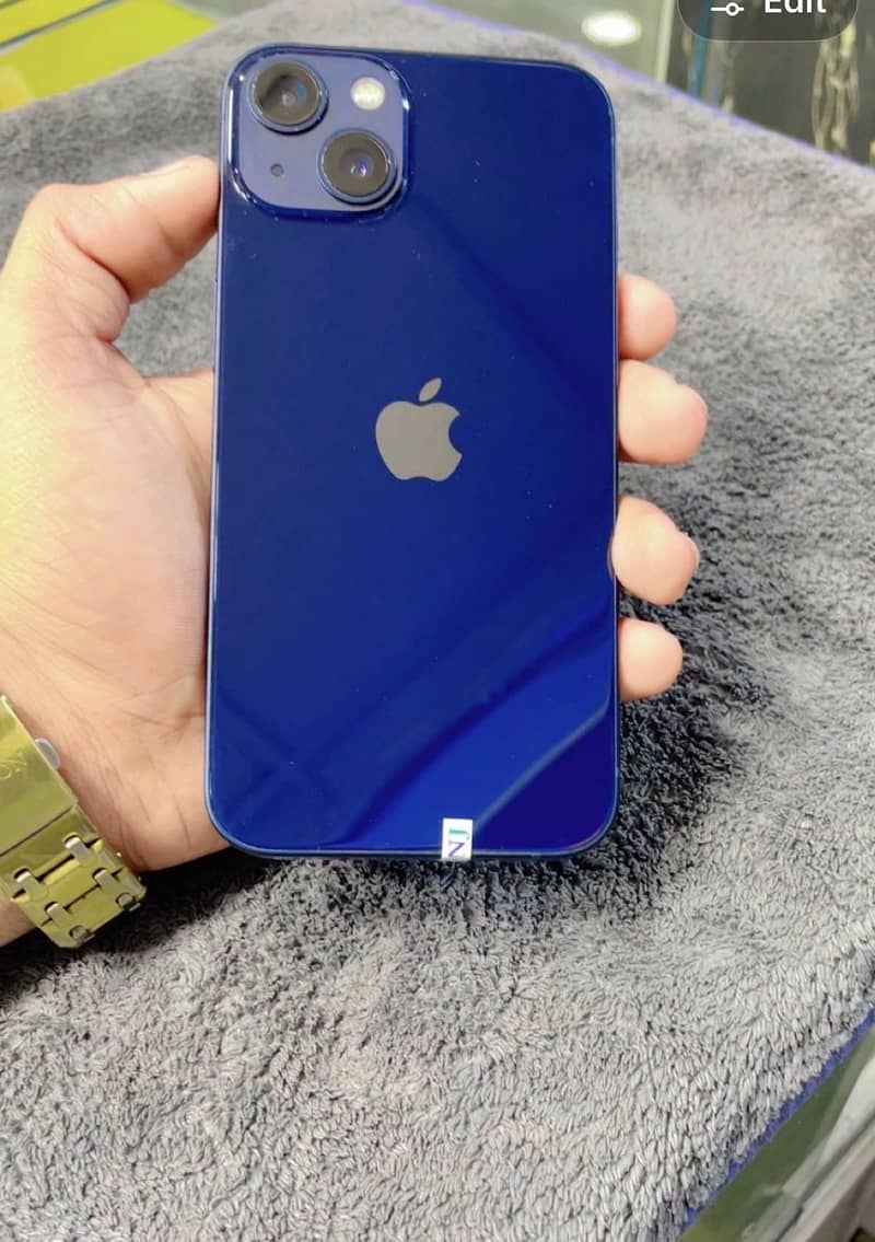 Apple iPhone 13 1
